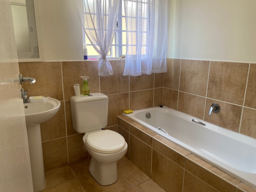 3 Bedroom Property for Sale in Beacon Bay Eastern Cape